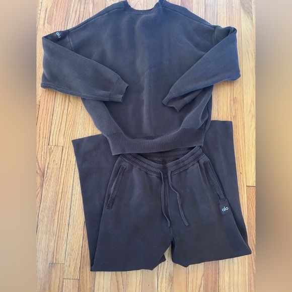 ALO Yoga Tops - SOLD Alo Scholar Knit Set